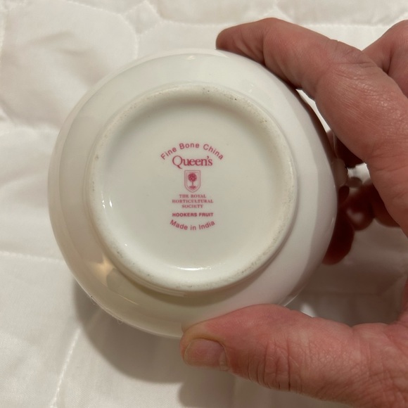 Fine bone China Queen’s (“Hookers Fruit”) creamer. Made in India - Picture 8 of 11